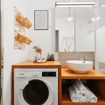 Bnbnova - 2br -eiffel Tower & Beaugrenelle Appartement *