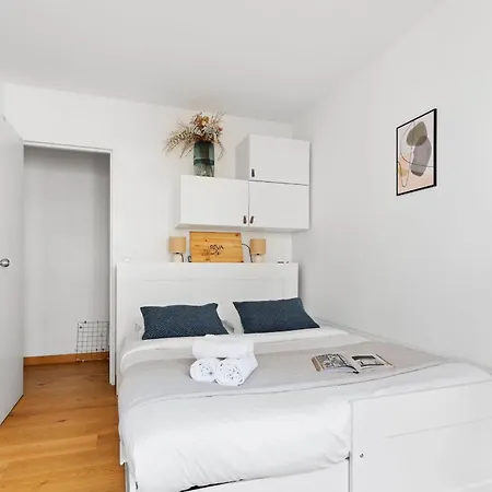 Daire Bnbnova - 2br -eiffel Tower & Beaugrenelle Paris